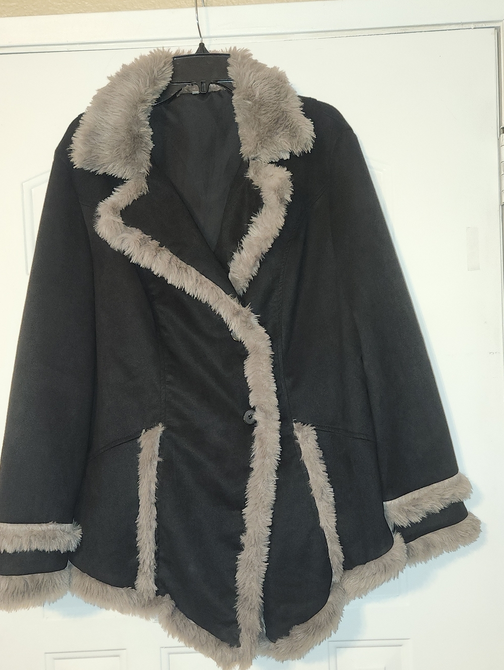 Black Teddy Jacket with Taupe Faux-Fur Trim